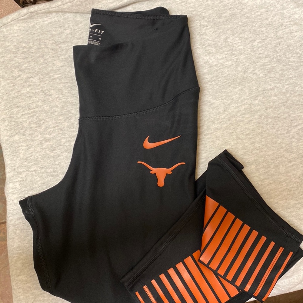 Burnt Orange and Black Nike Dri-Fit leggings.